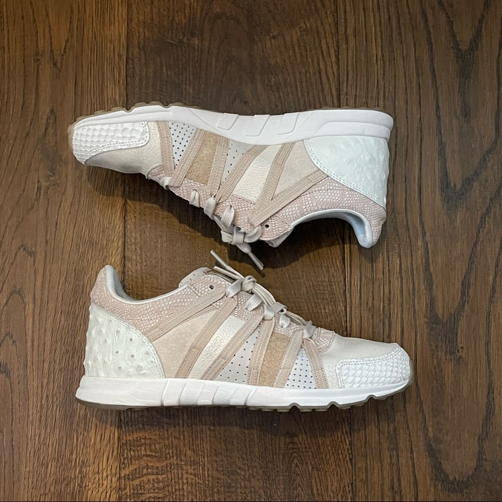🚫SOLD🚫 Adidas Women’s “Luxe Oddity” EQT Racing 93 Size 7.5